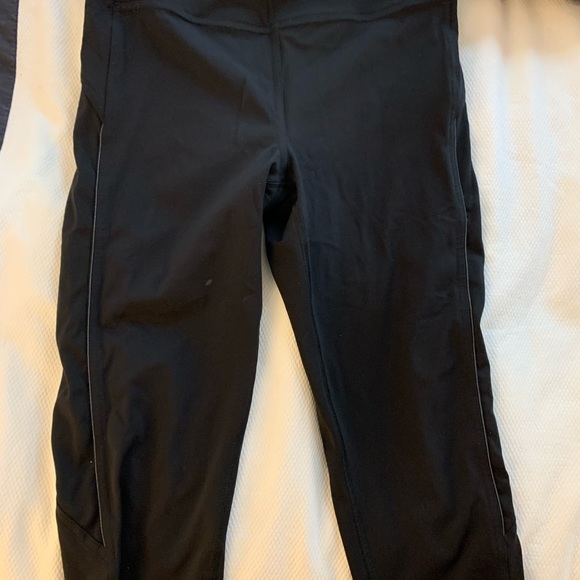 Lululemon Morning Miles Crop (17") - Picture 6 of 7